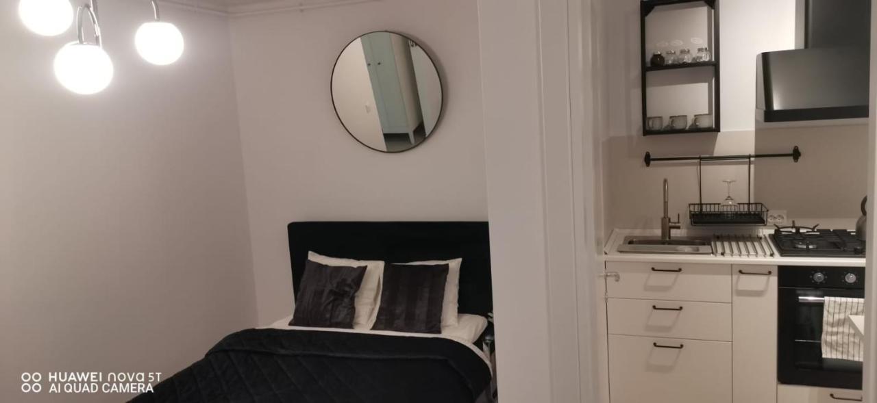 Apartment Mia!! Self Check-in!!